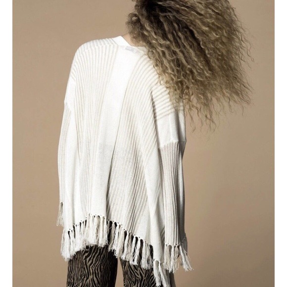 NWT 27 Miles Calix Fringe Caftan size M/L - Picture 4 of 8